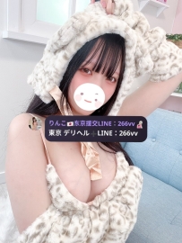 凛嘉 160cm 26歲 G罩杯 50kg  爆乳人妻風，熟韻誘人，服務溫柔主動，配合度高！