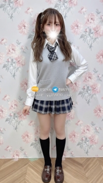 20歲初熟幼態，156公分精緻小隻馬，一手掌握的D罩杯。