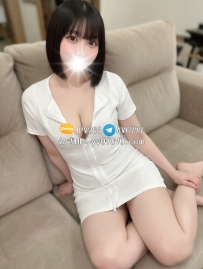 極品飽滿小隻馬 156/E/22歲  鮮嫩肉體，156嬌小身軀完美契合各種體位。