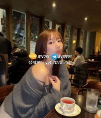 160・25歳・Ccup  清秀氣質女孩，舉止溫柔細膩。